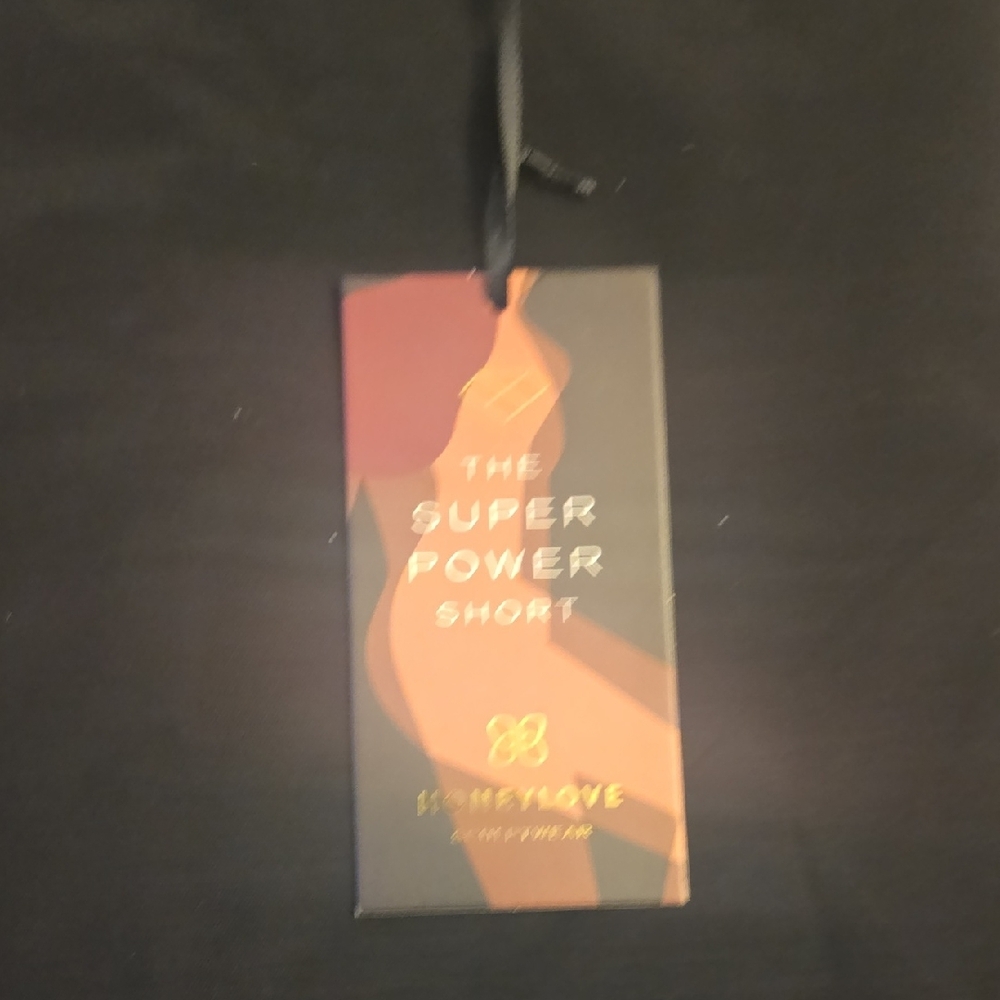 Honeylove SuperPower Short in Black. - Picture 3 of 5